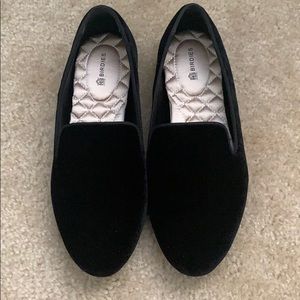 Like new Birdies loafer